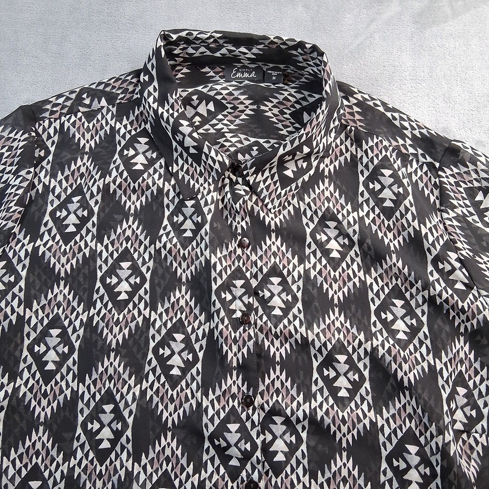 Simply Emma Women's Full Button Blouse Plus 3X Black White Geo Print Lightweight - Picture 12 of 14